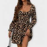 Vestido com estampado leopardo