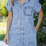 Kateřina | Vestido de camisa em denim
