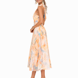 Aurora | Vestido com Colarinho Halter e Impressão Aquarela