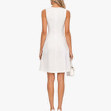 Vestido Mini Elegante Sem Mangas com Recorte