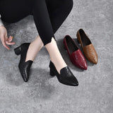 Olene - Sapatos de Salto em Pele Vegan com Bordado Suave
