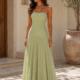 Vestido com design de ombros descobertos