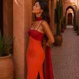 Vestido longo drapeado bicolor