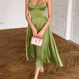 Liora | Vestido Midi Elegante Sem Alças