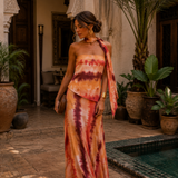 Vestido longo estampado com decote tomara que caia