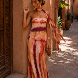 Vestido longo estampado com decote tomara que caia