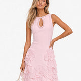 Vestido Mini Elegante Sem Mangas com Recorte